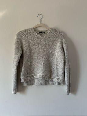 Brandy Melville Gray Knit Sweater | Coastal Cool Girl Minimalistic